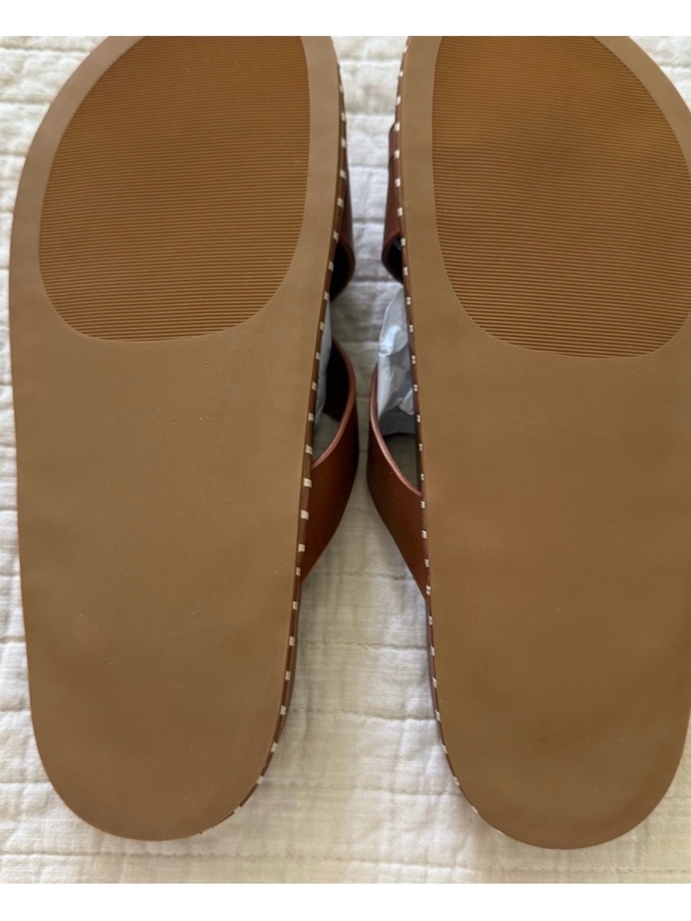 Steve Madden Tan Crisscross Toe-Ring Slide Sandals - Picture 4 of 5